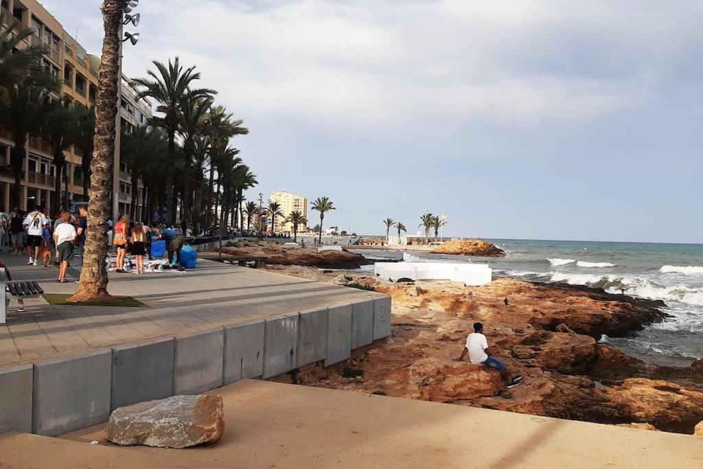 Adventure Harbour Torrevieja Exterior foto