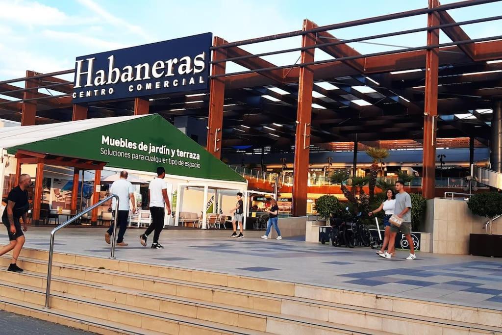 Adventure Harbour Torrevieja Exterior foto