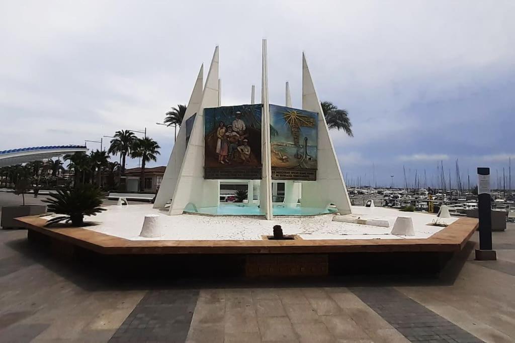 Adventure Harbour Torrevieja Exterior foto